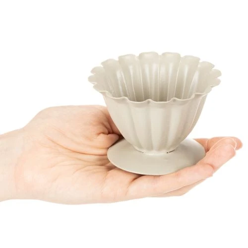 Article Coupe décorative crème 9 cm en forme de fleur